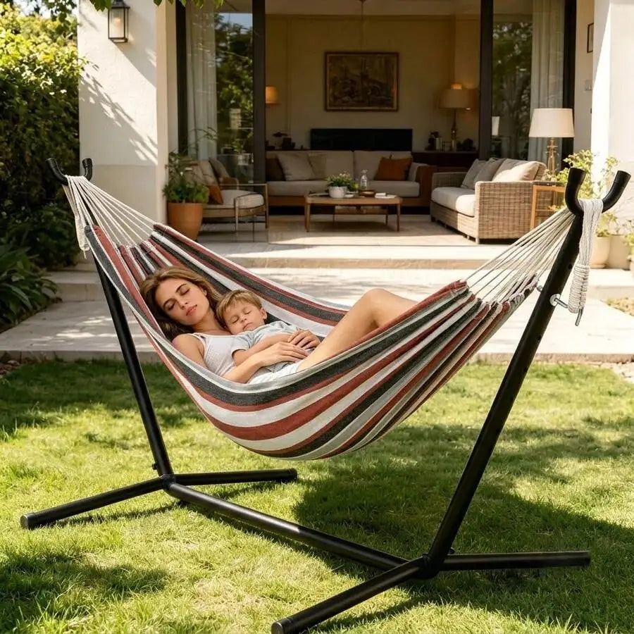 Comfortable Nylon Outdoor Hammock With Portable Steel Stand