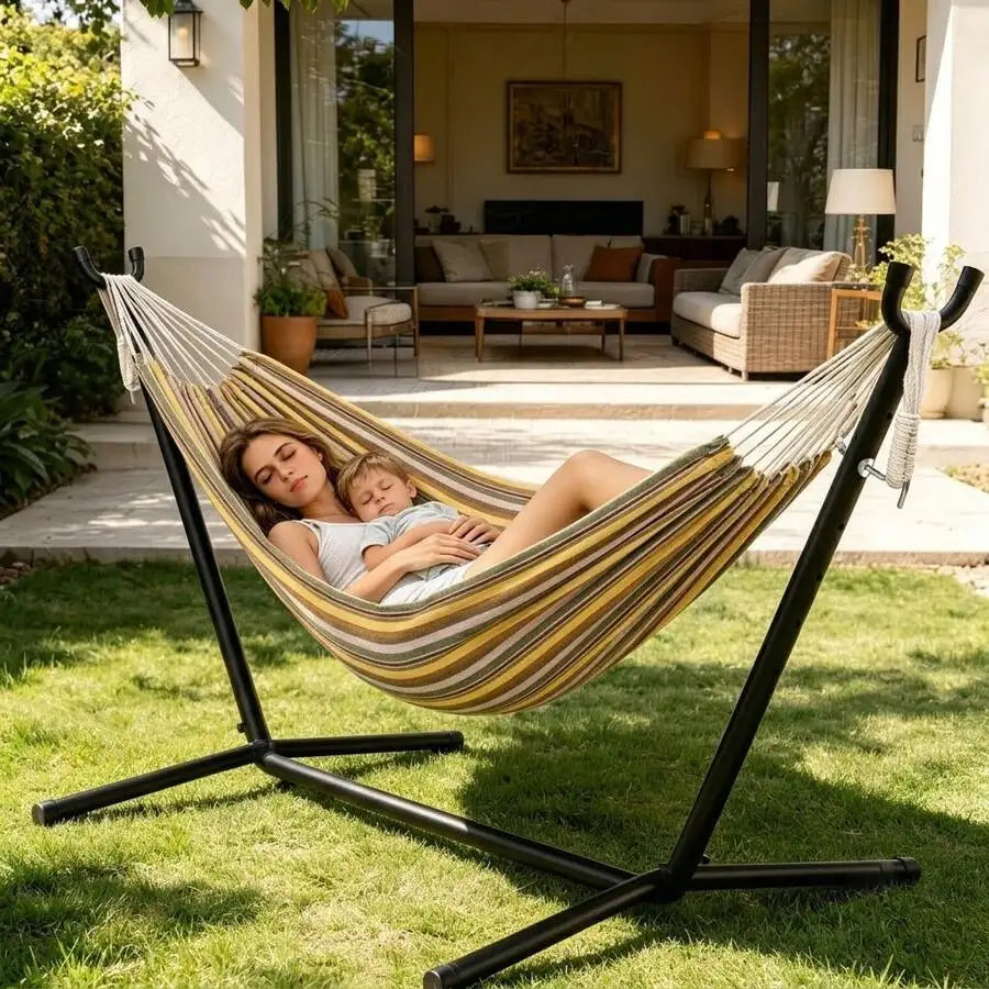 Comfortable Nylon Outdoor Hammock With Portable Steel Stand